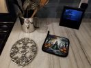Evil Queen Spooky Halloween Pair of Pot Holders Kitchen Heat Resistant Pot Holders Sets Oven Hot Pads for Cooking Baking BBQ, 7 1/2 x 7 1/2